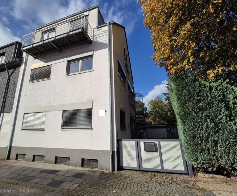 Hauptbild: Exklusives Zweifamilienhaus mit hochwertiger Ausstattung in ruhiger Lage von Oberhausen-Sterkrade