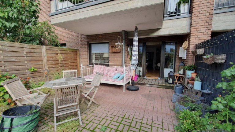 Terrasse Oberhausen Erdgeschosswohnung Verkauft! Erdgeschosswohnung mit Garten und direktem Garagenzugang!