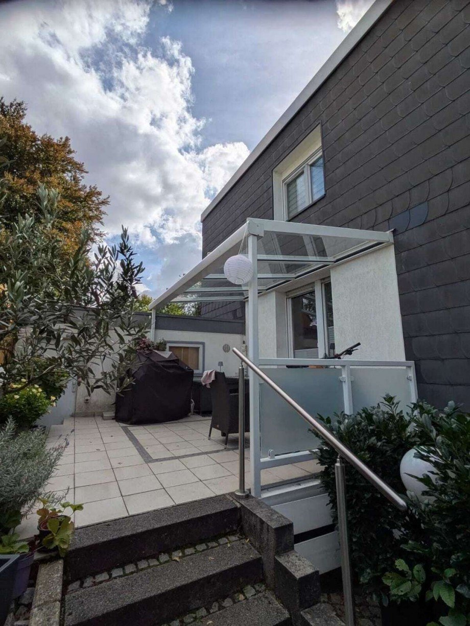 Seitenterrasse EG Zweifamilienhaus Oberhausen